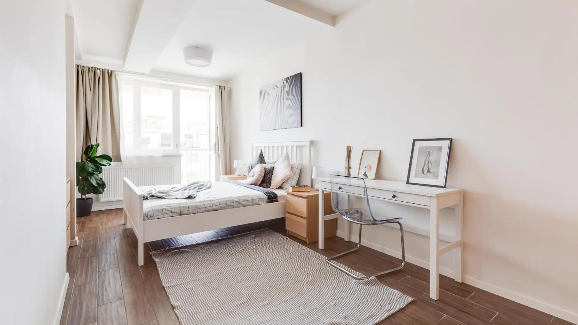 Central Cool Apt With Terrace - Leg11 Praga 0*,  Repubblica Ceca