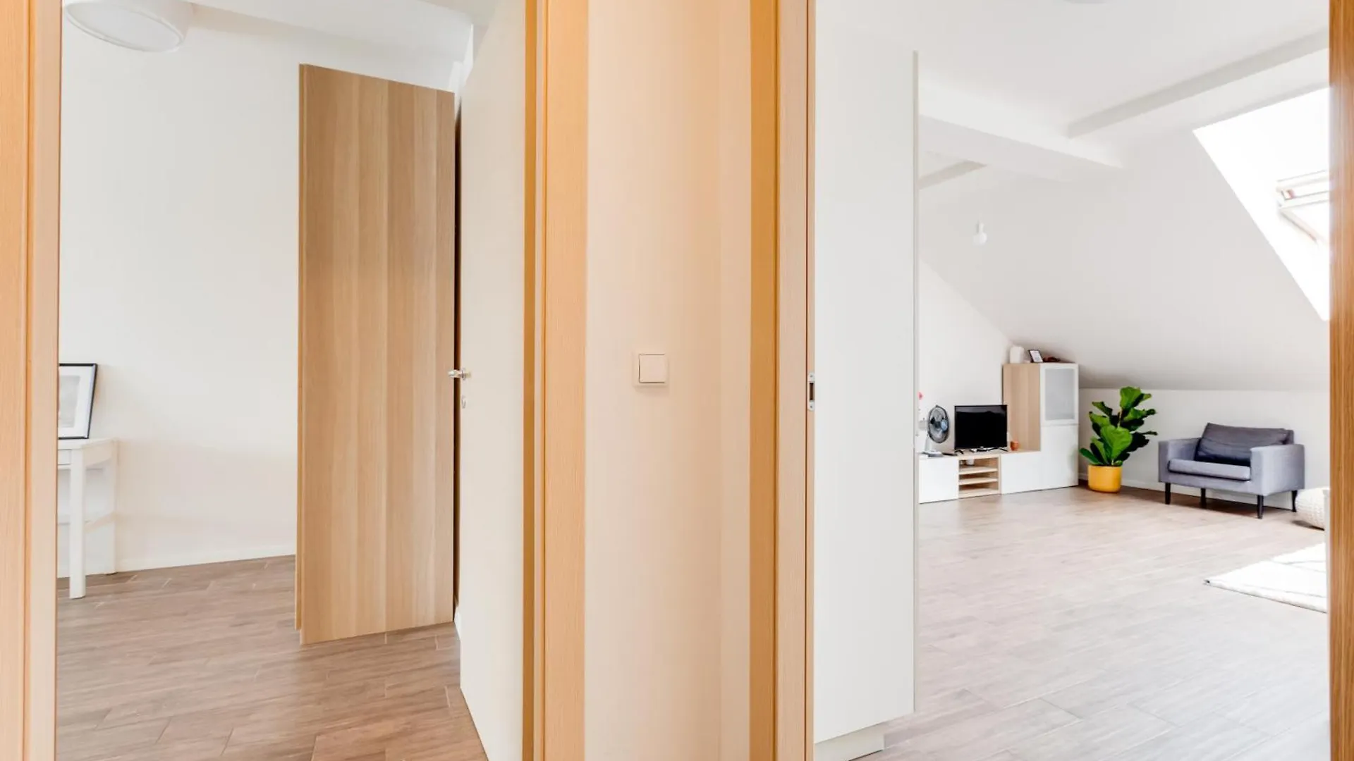 Central Cool Apt With Terrace - Leg11 Praga Repubblica Ceca