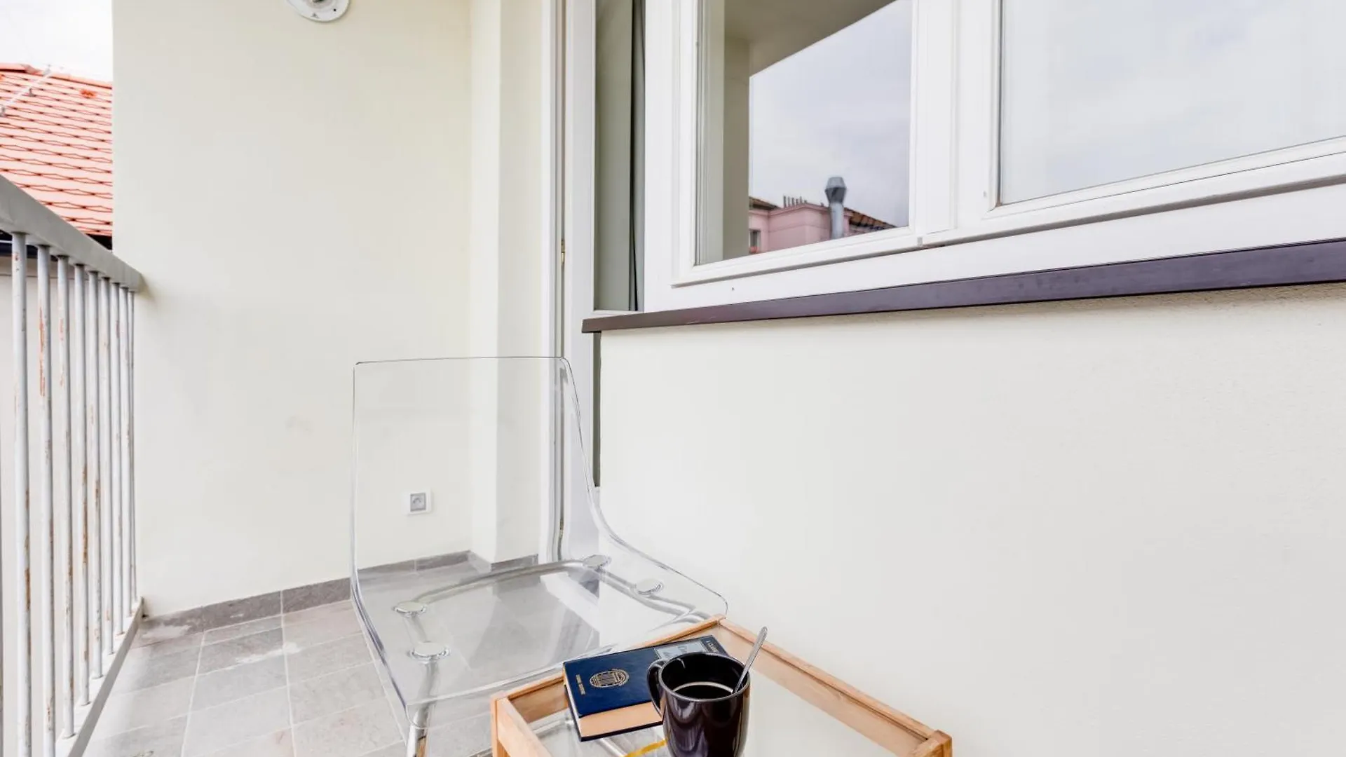 Central Cool Apt With Terrace - Leg11 Praga