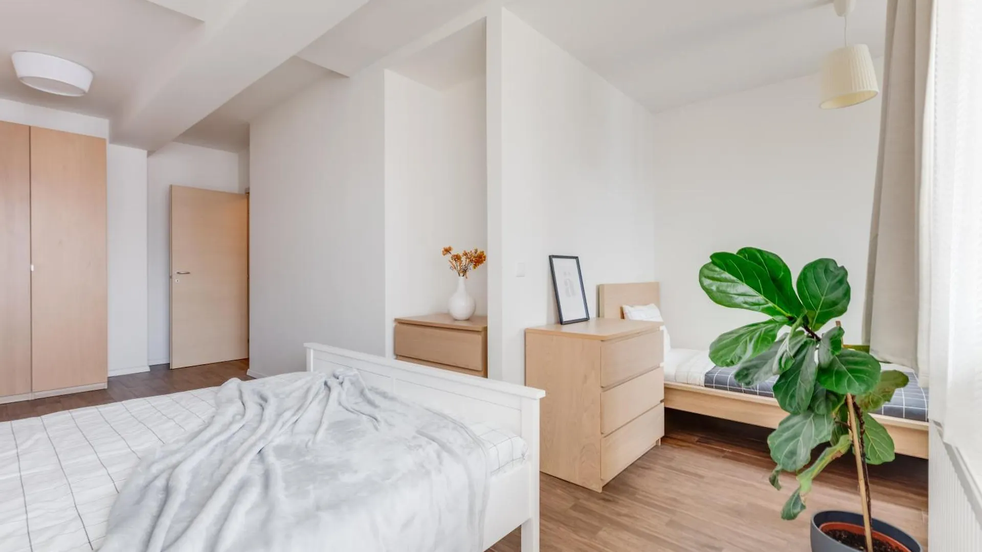 Central Cool Apt With Terrace - Leg11 Praga